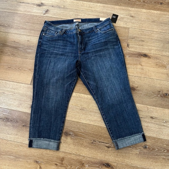 Kut From the Kloth Women’s Amy Crop Straight Leg Medium Wash Denim Sz 18W NWT - Picture 3 of 10